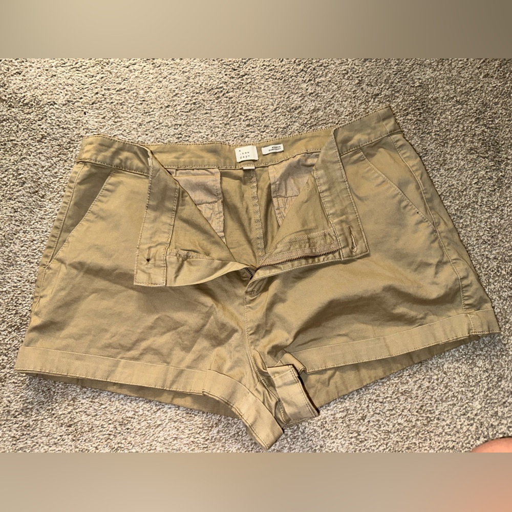Brown shorts